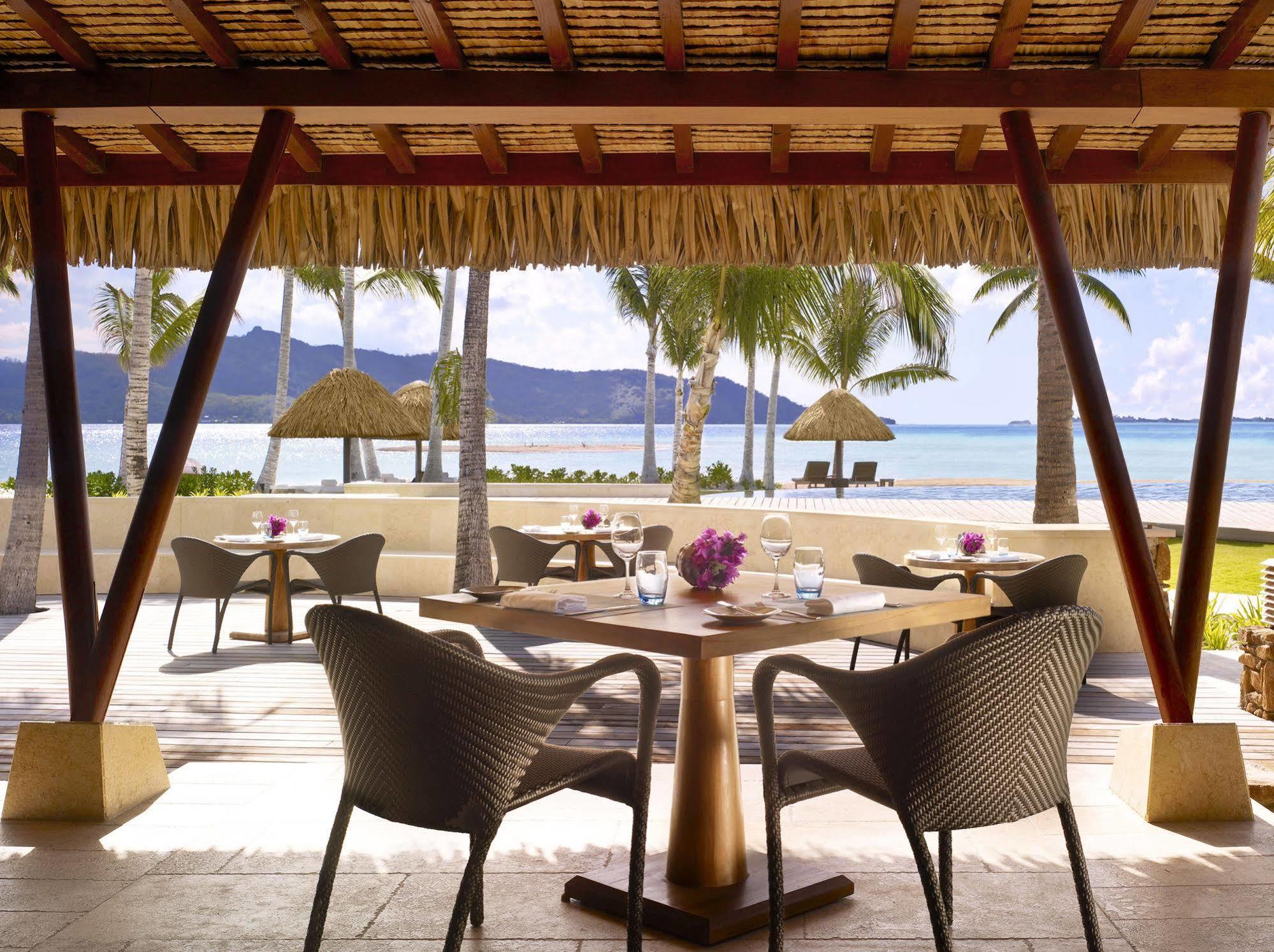 Four Seasons Resort Bora Bora Restaurante foto